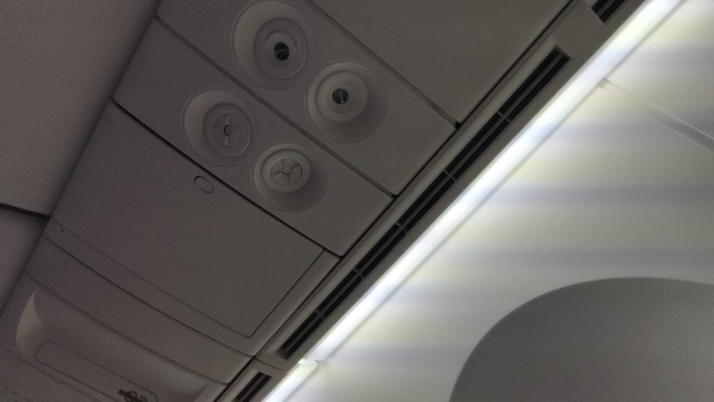 Overhead Air Vents Saudia 787 Business Class Overhead Air Vents Saudia 787 Business Class