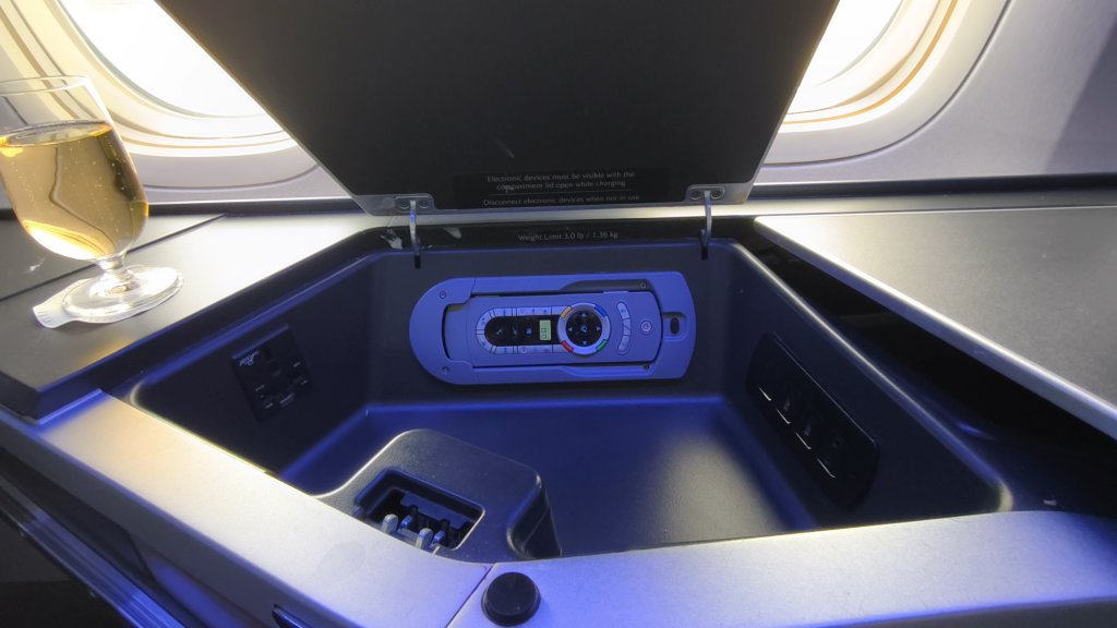 BA 777 Club World Business Retrofit BA 777 Club World Business Retrofit