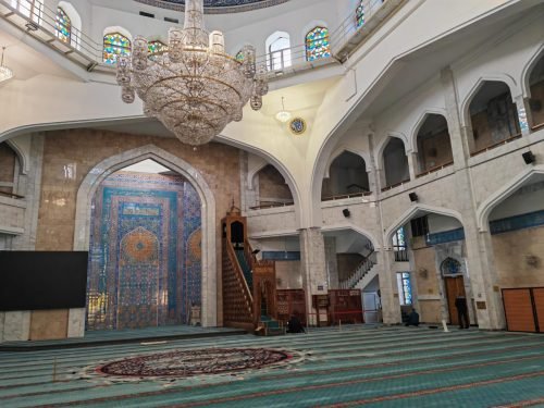 Inside-Central-Mosque-Almaty