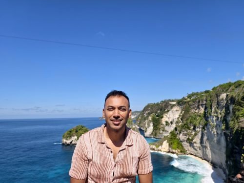 Me-at-Diamond-Beach