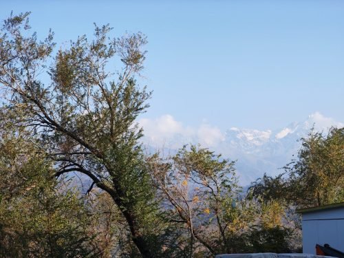 Mountain-backdrop-to-Kok-Tobe