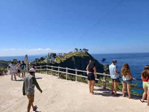 Walking-above-Diamond-Beach